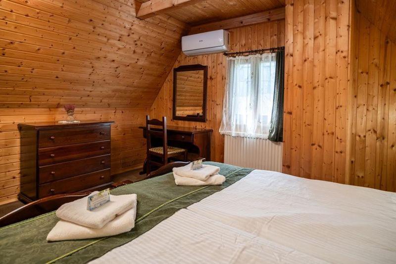 Pristava Lepena Village Ngoại thất bức ảnh